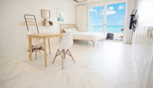 Room (Room 305 Adonis (Ocean view Individua)