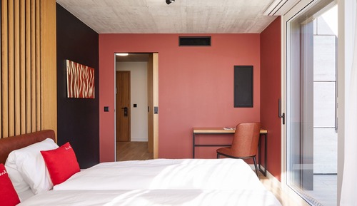 Superior Room, 1 King Bed