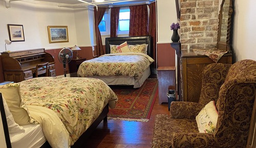 Traditional Apartment