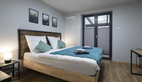Apartment (dolny)