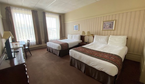 Basic Double Queen Room
