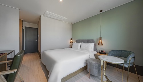 Room (Premium Double (Balcony High-spec Cou)