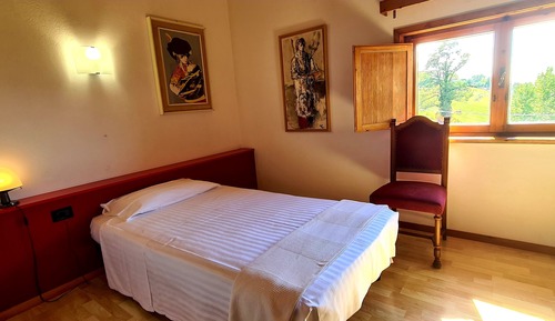 Classic Single Room