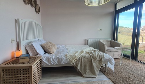 Romantic Room, Lake View, Garden Area