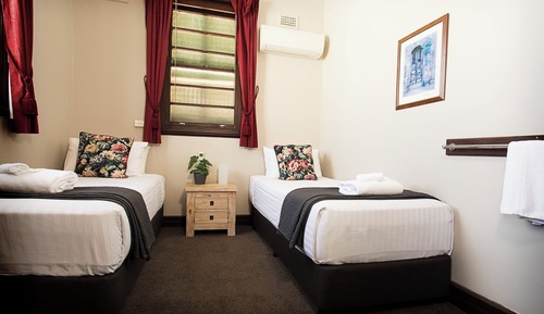 Comfort Twin Room