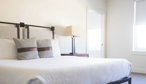 Suite, 1 King Bed (Hospitality)