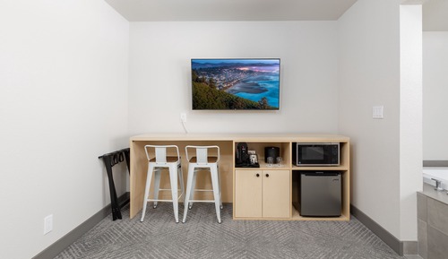 Signature Room, 1 King Bed, Jetted Tub, Ocean View
