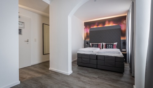 Doppelzimmer Large City