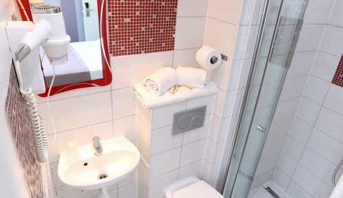 Economy Twin Room