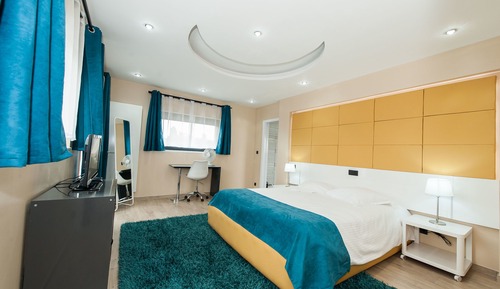 Superior Room (Deluxe)
