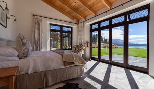 Ashley Mackenzie Villa + Spa - 2 bedroom