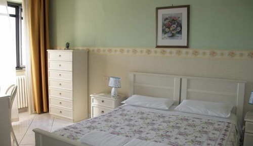 Classic Quadruple Room