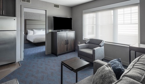 Suite, 1 Bedroom (Hearing Accessible)