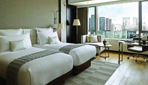 Superior Twin Room, City View