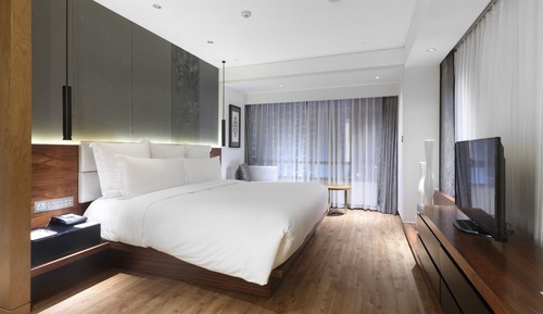 Junior Suite, City View