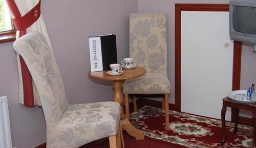 Family Room, Ensuite