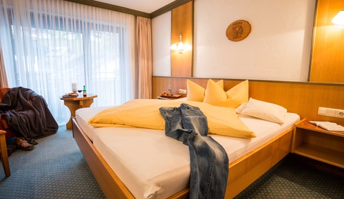 Double Room, Balcony, Mountain View