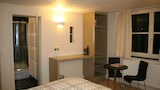 Economy Room (1)