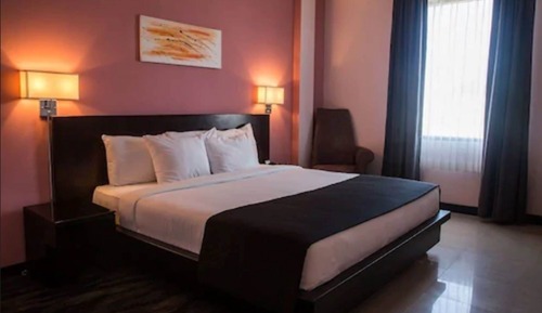 Deluxe Room, 1 Queen Bed