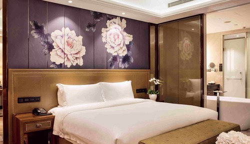 Superior King Room 