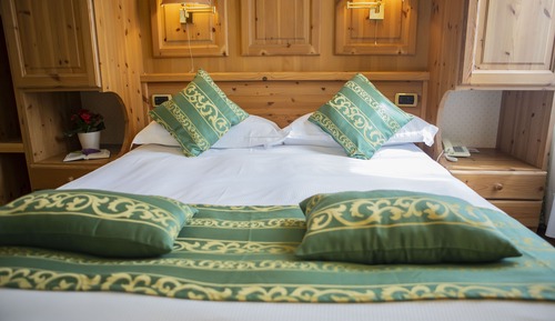 Economy Room, 1 Large Twin Bed