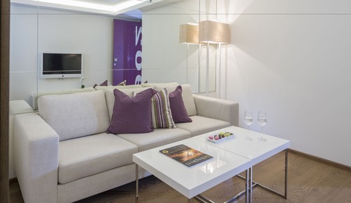 Suite, 1 King Bed (O Monot)
