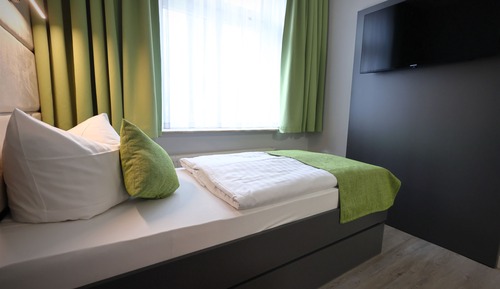 Business Single Room