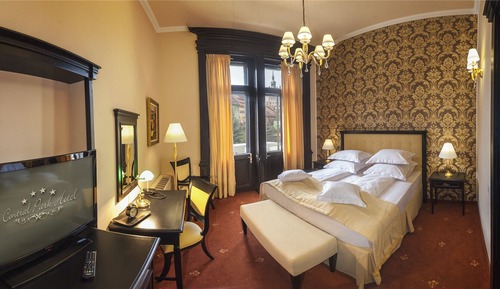 Deluxe Double Room with Citadel View