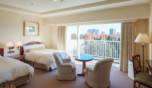 Luxury Room, Non Smoking, Garden View (Connecting Room)