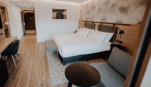 Deluxe Room, 1 King Bed