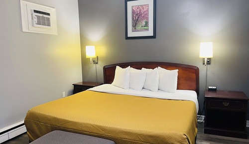 Standard King Room