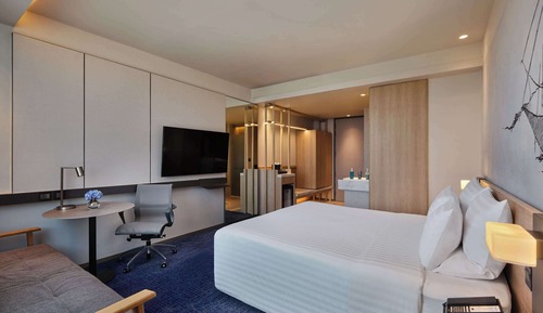 Superior Room, 1 King Bed