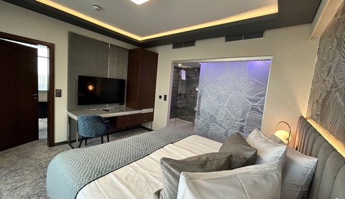 Presidential Suite, 2 Bathrooms