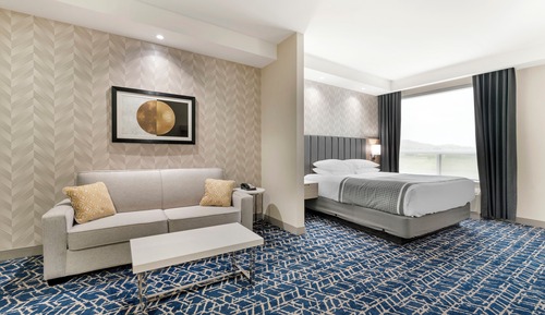 Suite, 1 King Bed, Non Smoking (with Sofabed)