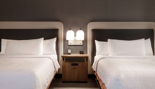Suite, 2 Queen Beds, Accessible, Bathtub (Mobility & Hearing)
