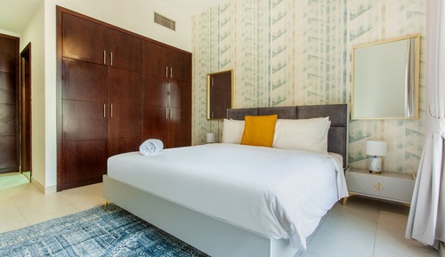 Deluxe Apartment
