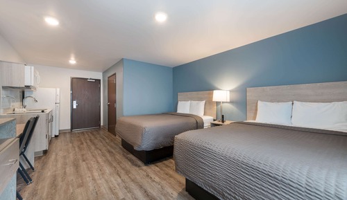 Queen Suite Two Queen Beds