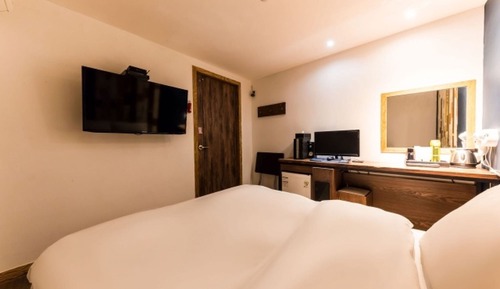 Room (Standard-A)