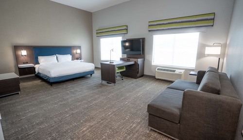 Studio, 1 King Bed, Accessible (3x3 Shower)