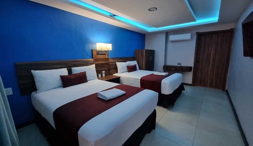 Standard Double Room, 2 Queen Beds, Ensuite