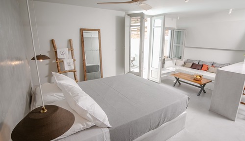 Cave Suite