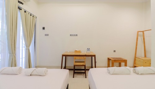 Superior Double Room with Stair View (Lantai 1)