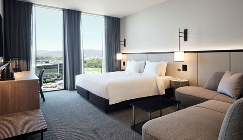 Room, 1 King Bed, Mountain View
