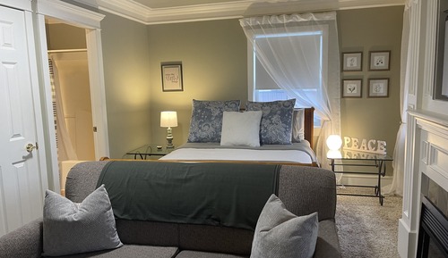 Sage Room