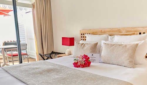 Chambre Deluxe Double ou avec lits jumeaux, 2 lits une place, vue mer, petit bassin privé, terrasse