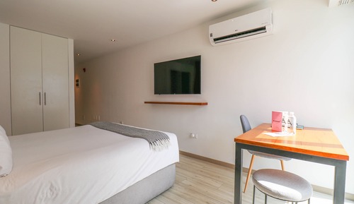 Loft (311)