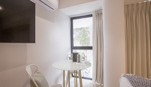 Loft (408)