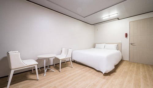Room (Standard)