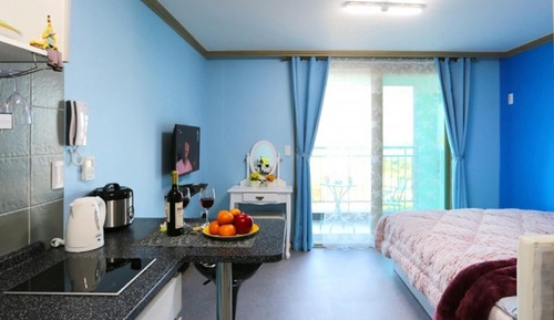 Room (Sky 2 (bed sea view))