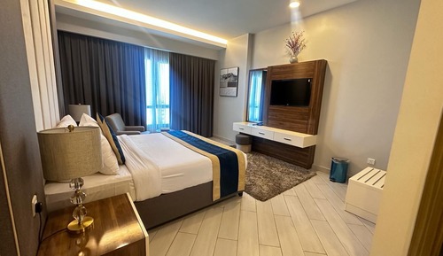 Deluxe Apartment